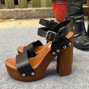 Steve Madden Black Platform Sandals with Wooden Block Heel
